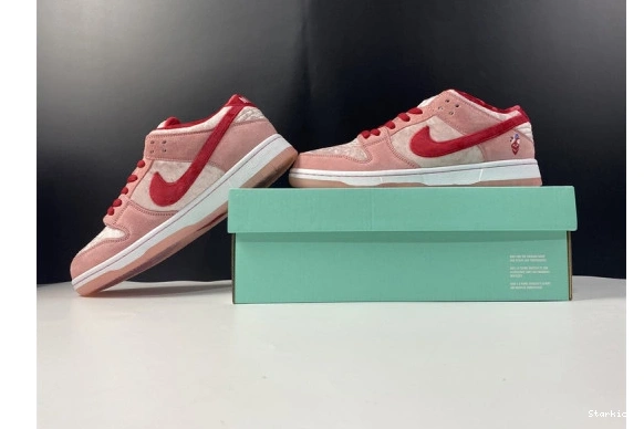 Skateboards SB Low CT2552-800 Nike  Dunk StrangeLove 0111